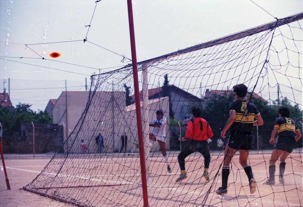 coll-vheloyan-uga-tournoi-60ans-0042 - Année: 1985