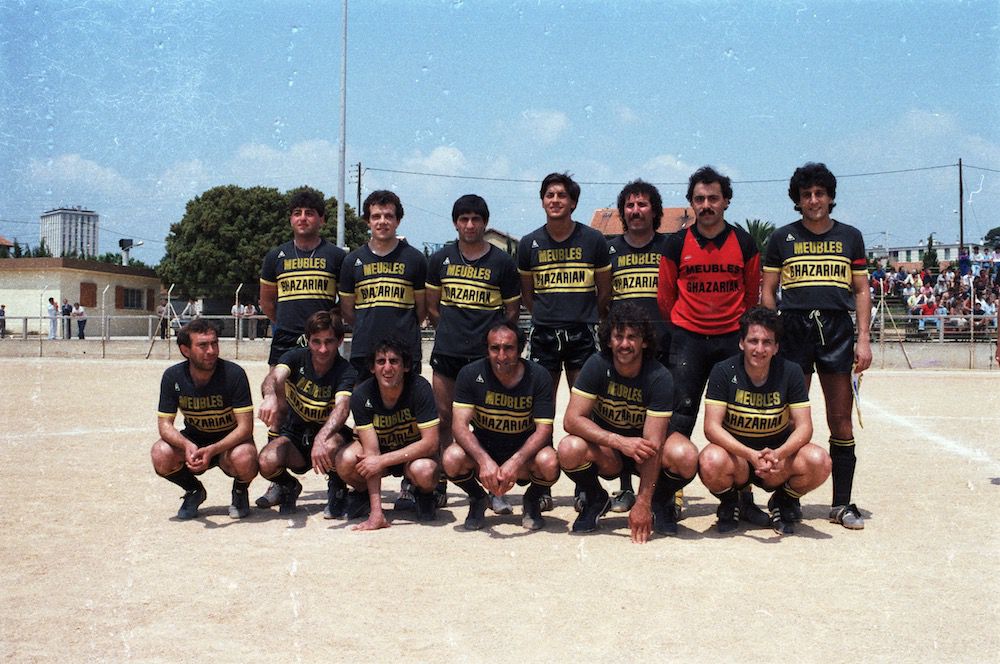 coll-vheloyan-uga-tournoi-60ans-0058 - Année: 1985