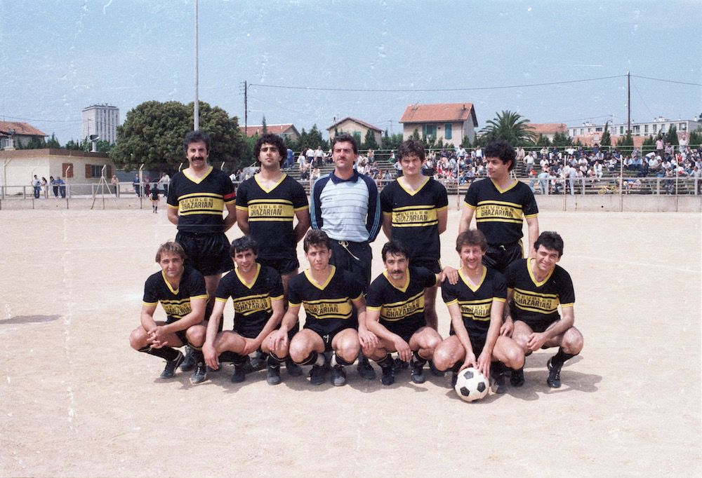 coll-vheloyan-uga-tournoi-60ans-0099 - Année: 1985